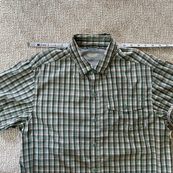 Men’s Columbia button up short sleeve shirt - Picture 4 of 6